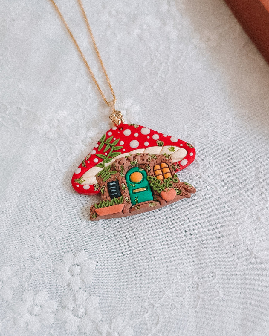 Mushroom Café Pendant & Chain Necklace